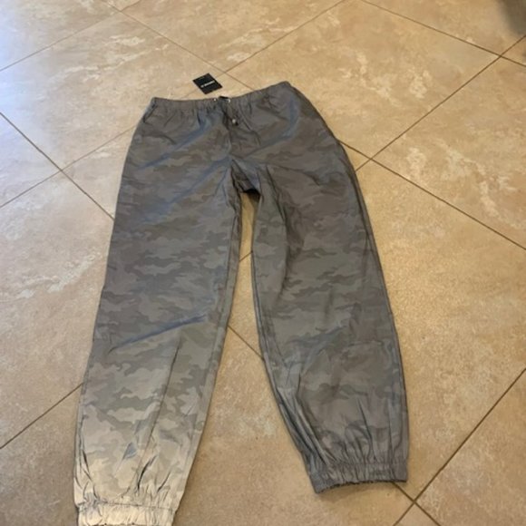 Forever 2 Silver Camo Style Parachute 
